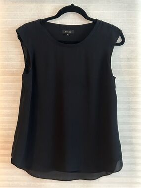 RW&CO. Black Sleeveless Round Neck Camisole